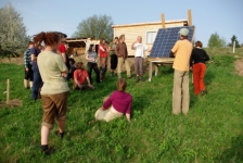 Kuba Krška vysvětluje principy fungování a zapojení fotovoltaických panelů (1.5.2013)